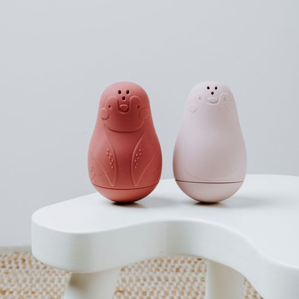 Juguetes de baño sólo para bebés Pengu√ØNs Rojo Piedra/Rosa Viejo 2pcs