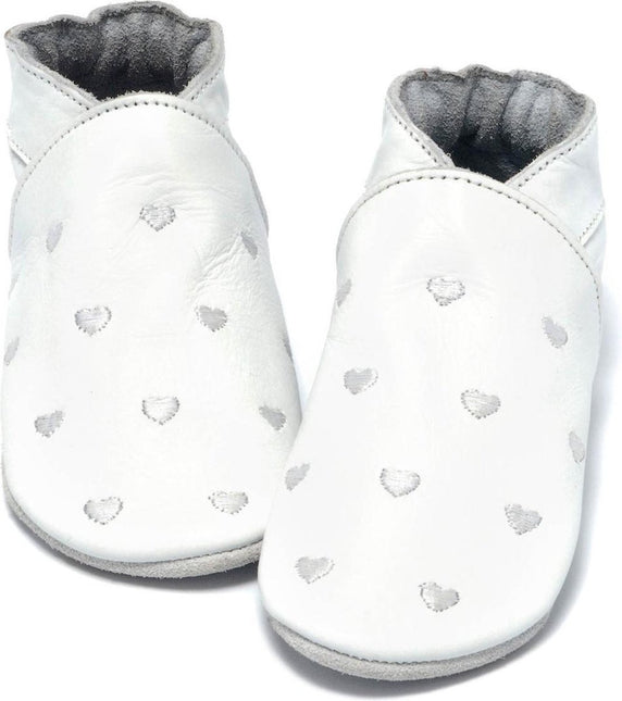 Baby Dutch Zapatos Corazones Blancos