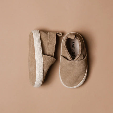 Zapatos de bebé Lou Sand Suede