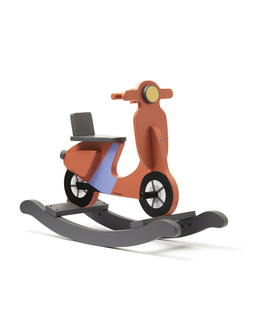 Concepto infantil Scooter balancín Scooter balancín Óxido