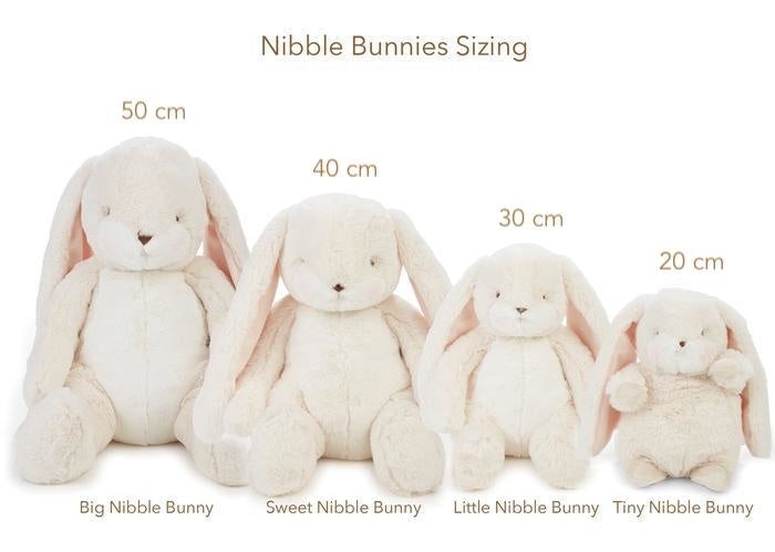 Bunnies By The Bay Conejo de Peluche Crema Mediano 30cm