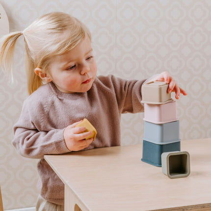 Torre apilable sólo para bebés Tierra